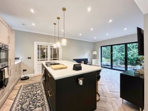 Photo 31- click for photo gallery